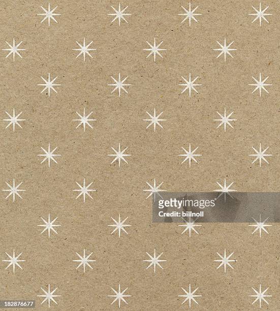 recycling-papier mit sternenmuster - snowflake pattern stock-fotos und bilder