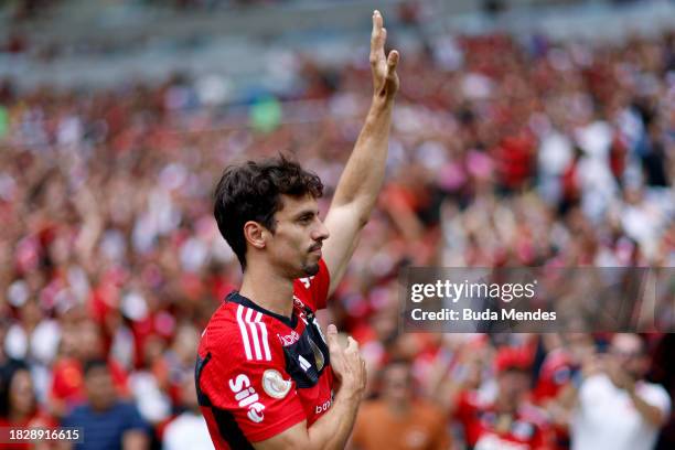 Rodrigo Caio of Flamengo reacts to the fans' tributes for his retirement prior to the match between Flamengo and Cuiaba as part of Brasileirao 2023...