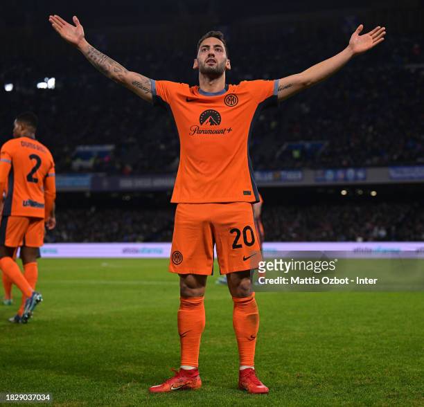 Hakan Calhanoglu of FC Internazionale celebrates after scoring the goal during the Serie A TIM match between SSC Napoli and FC Internazionale at...