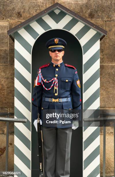 soldiers guard matthias gate entrance to the prague castle complex czech republic czechia europe - prague st vitus stock pictures, royalty-free photos & images