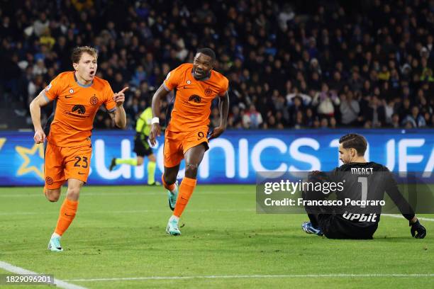 Nicolò Barella of FC Internazionale celebrates after scoring his side second goal during the Serie A TIM match between SSC Napoli and FC...