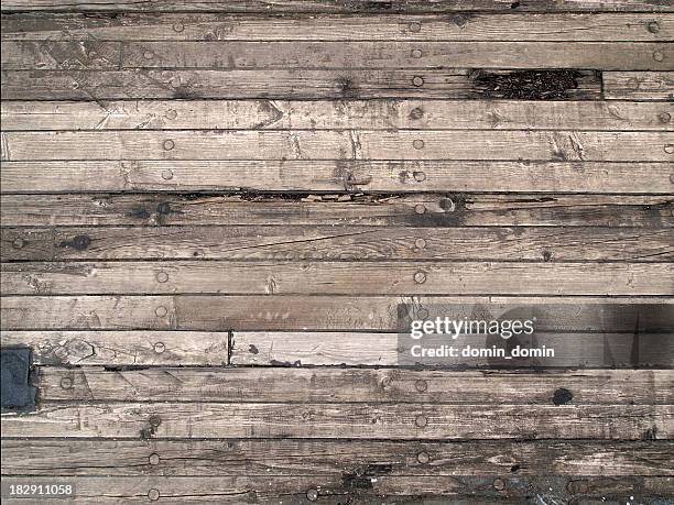 old wooden floor of the sailing boat, with scratches, cracks - old wooden boat stockfoto's en -beelden