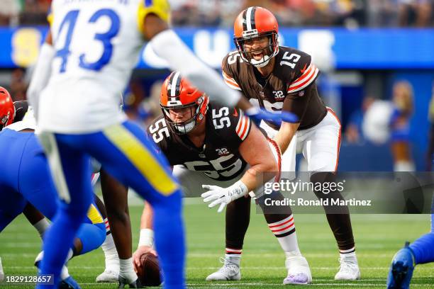 Joe Flacco of the Cleveland Browns lines up for a play in the first quarter against the Los Angeles Rams at SoFi Stadium on December 03, 2023 in...