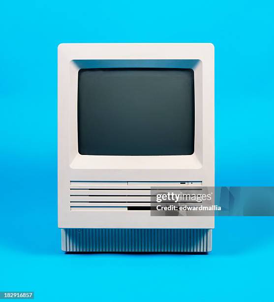 alte computer - old monitor computer stock-fotos und bilder