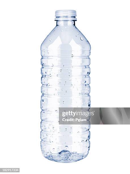 bouteille d'eau en plastique - bottle photos et images de collection