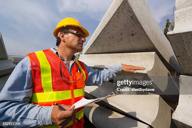 Engineer Slab Inspection Concrete Slab Foundation Photos and Premium High Res Pictures - Getty ...