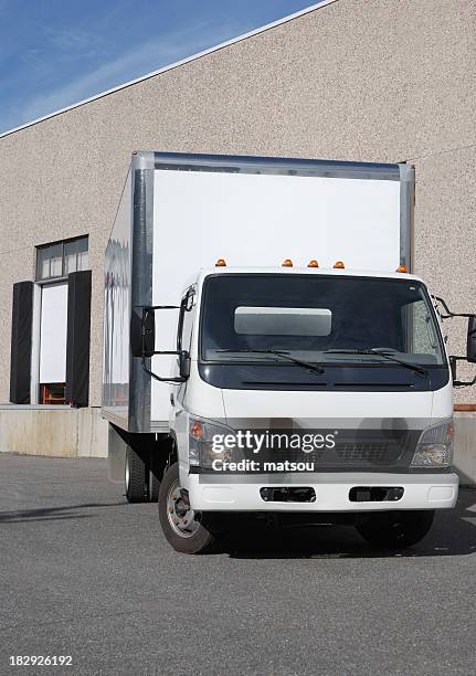 Delivery Truck Loading Dock Photos and Premium High Res Pictures ...