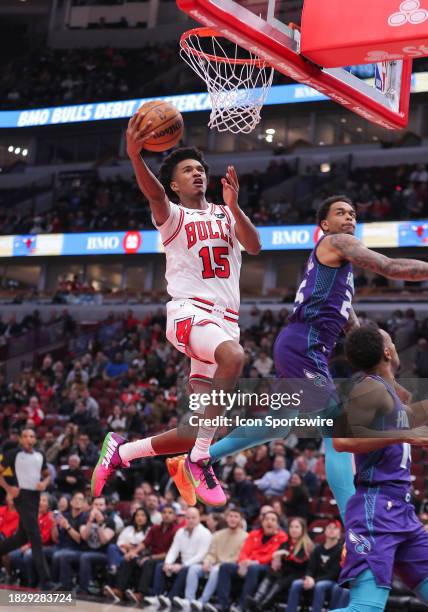 1,010 Julian Phillips Basketball Stock Photos, HighRes Pictures, and