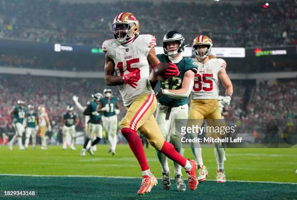 Jauan Jennings of the San Francisco 49ers scores a touchdown during the fourth quarter in the game against the Philadelphia Eagles at Lincoln...