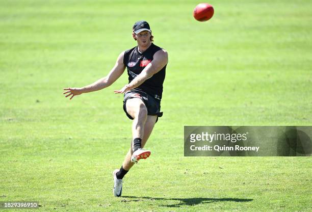 Nathan Murphy of the Magpies kkduring a Collingwood Magpies training session at Victoria Park on December 04, 2023 in Melbourne, Australia.