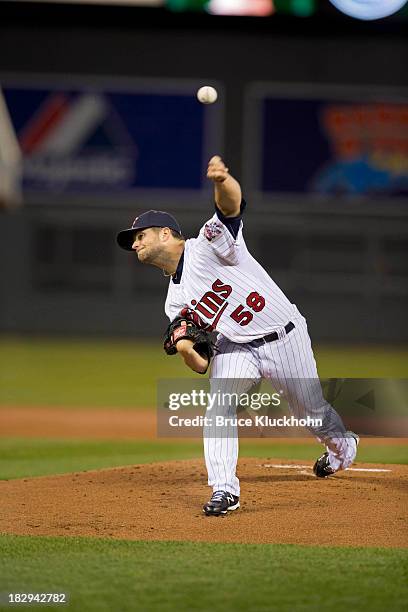 Scott Diamond of the Minnesota Twins pitches to the Detroit Tigers on September 24, 2013 at Target Field in Minneapolis, Minnesota. The Tigers win...