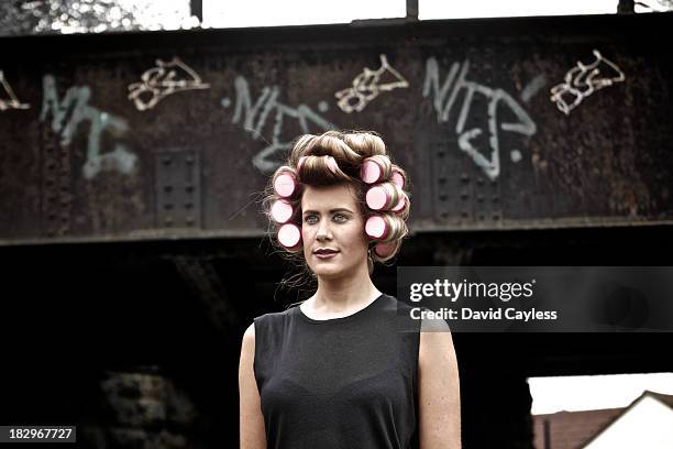 hair model - hair curlers stock pictures, royalty-free photos & images