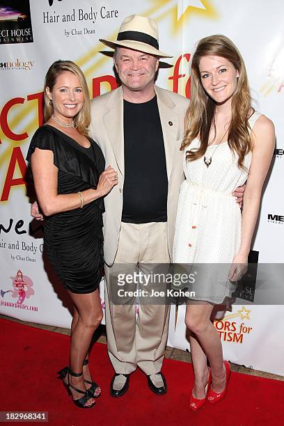 Micky Dolenz and daughters Ami Dolenz and Georgia Dolenz attend Actors For Autism presents reach for the stars Honoring Joe Mantegna at Rockwell on...