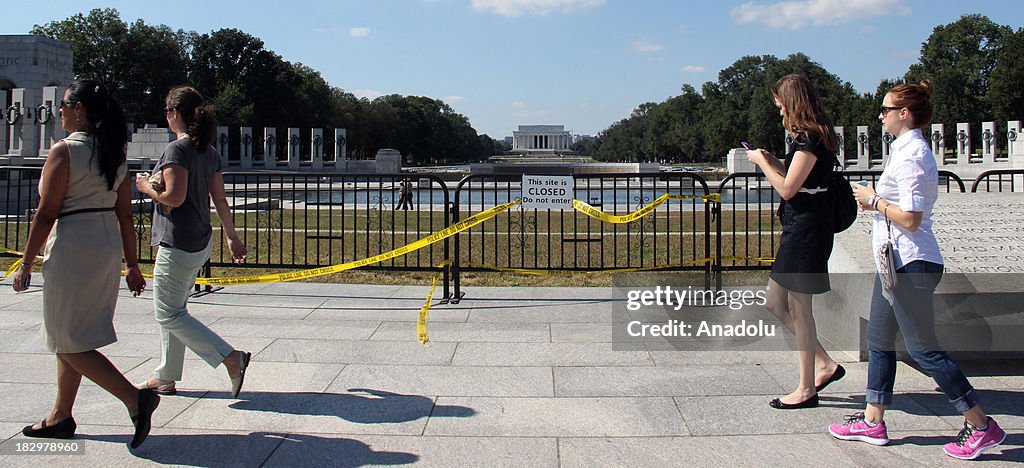 US Government shutdown - Lincoln Memorial and WWII Memorial