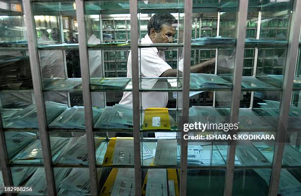 Sl Post 24 General Post Office Colombo Stock Photos, High-Res Pictures, and ...