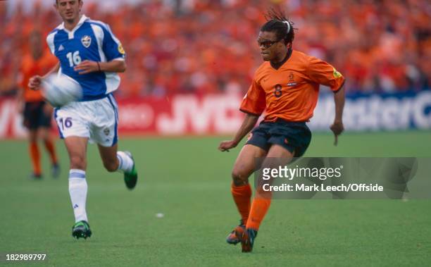 Euro Championships 2000 - Netherlands v Yugoslavia - Edgar Davids of the Netherlands prepares to take the ball down while Dejan Govedarica of...