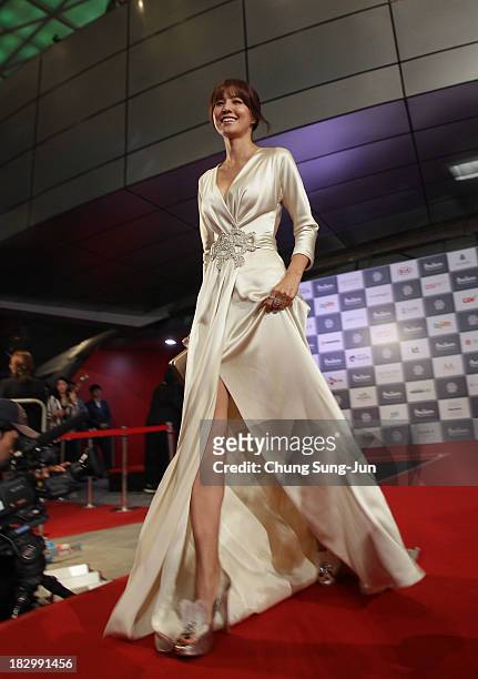 Actress Kim Sung-Eun arrives for the opening ceremony of the 18th Busan International Film Festival on October 3, 2013 in Busan, South Korea.