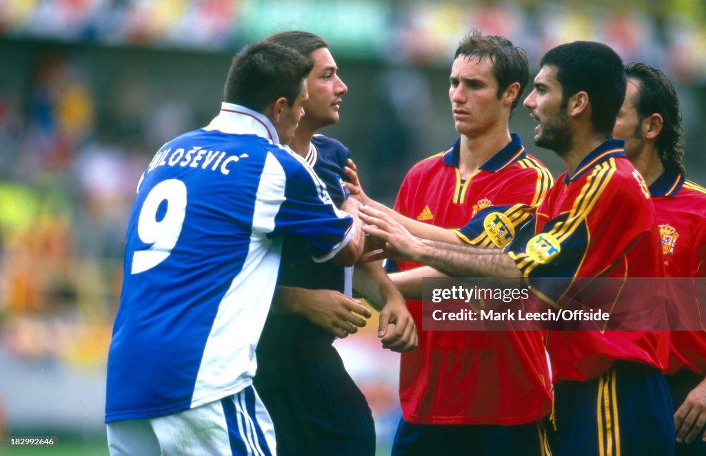 Spain v Yugoslavia - EURO Championships 2000