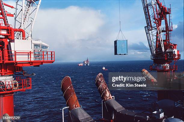 Oil Rig Red 438 Red Oil Rig Stock Photos, High-Res Pictures, and Images - Getty Images