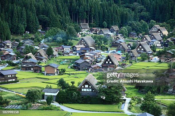 original scenery of japan - shirakawa go stockfoto's en -beelden