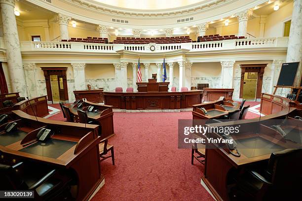 salle senate à l'intérieur du bâtiment du capitole de l'état, de boise, dans l'idaho, etats-unis - capitole d'état photos et images de collection