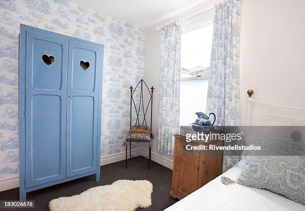 cottage bedroom - shabby chic stock pictures, royalty-free photos & images