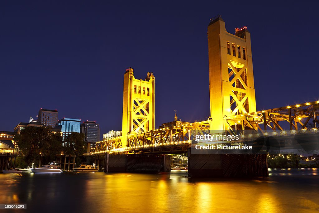 Sacramento River and Tower Bridge at late dusk