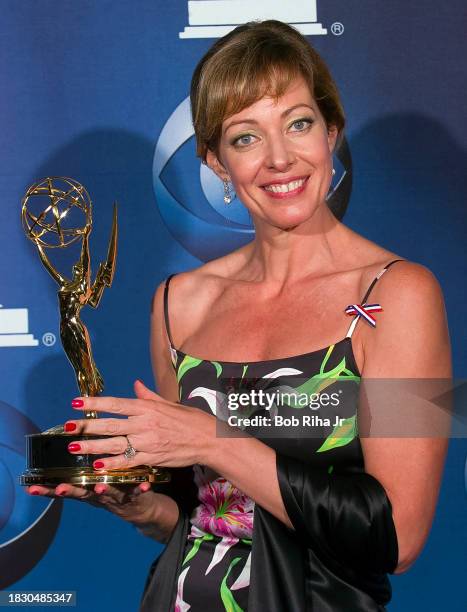 Actress Allison Janney at the 53rd Emmy Awards Show, November 4, 2001 in Los Angeles, California.