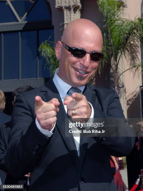 Comedian Howie Mandel arrives at the Shrine Auditorium for The 58th Annual Primetime Emmy Awards, August 27, 2006 in Los Angeles, California.