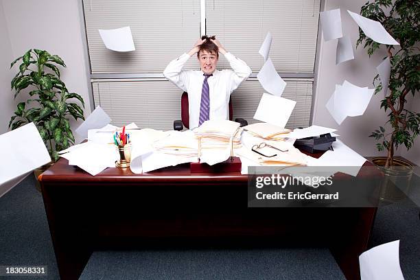 Messy Office Paper Photos and Premium High Res Pictures - Getty Images