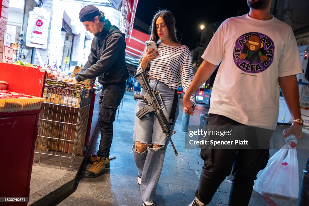 Gaza Ceasefire Ends, Israel Resumes Strikes