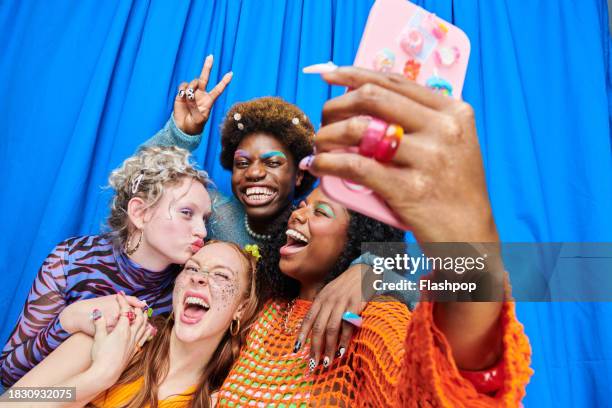 group portrait of fashionable friends - selfie indoors stock pictures, royalty-free photos & images
