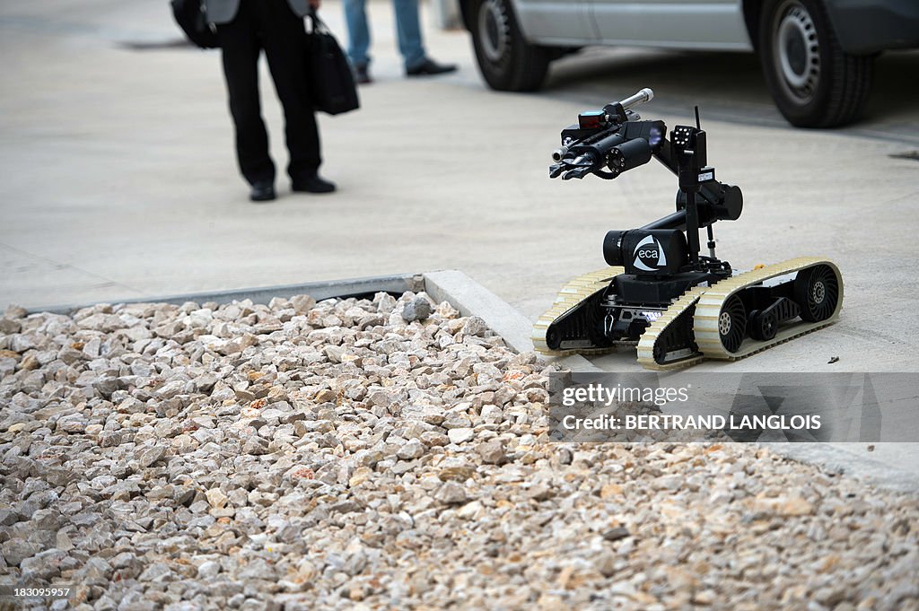FRANCE-TECHNOLOGY-ROBOT
