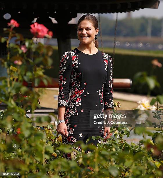 Crown Princess Victoria Of Sweden walks through the United Nations Rose garden during a visit the United Nations on October 4, 2013 in New York City.