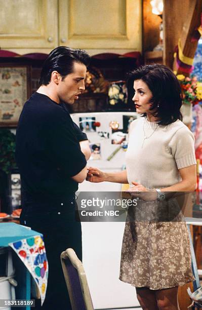 The One Where Rachel Finds Out" Episode 124 -- Pictured: Matt LeBlanc as Joey Tribbiani, Courteney Cox as Monica Geller --