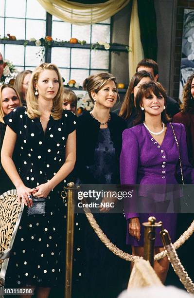 The One With the Lesbian Wedding" Episode 211 -- Pictured: Lisa Kudrow as Phoebe Buffay, Jennifer Aniston as Rachel Green, Marlo Thomas as Sandra...
