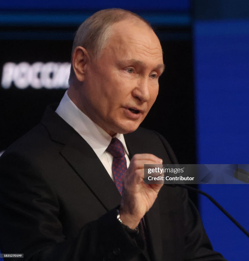Putinof Russian President Vladimir Putin gestures during the 'Russia Calling ...