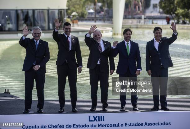 Alberto Fernandez, Argentina's outgoing president, from left, Santiago Pena, Paraguay's president, Luiz Inacio Lula da Silva, Brazil's president,...