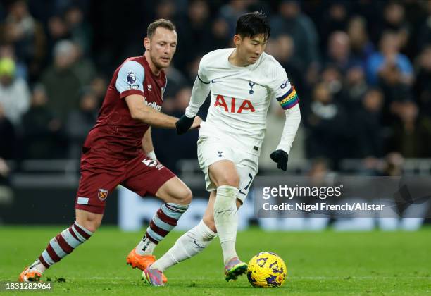 Vladimír Coufal of West Ham United and Heung-Min Son of Tottenham Hotspur on the ball during the Premier League match between Tottenham Hotspur and...