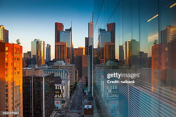 the reflection of bay&dundas, toronto, canada - day toronto foto e immagini stock