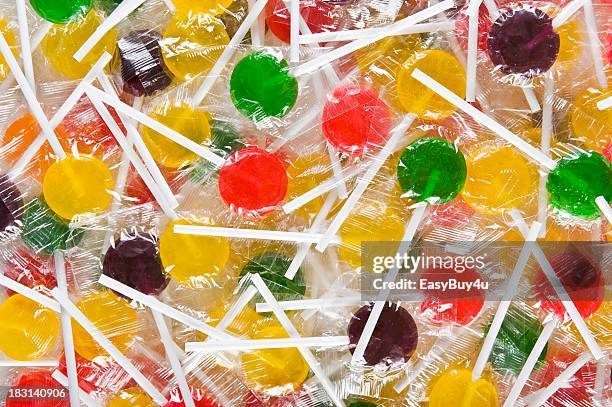 colorido lollipops - lollipop fotografías e imágenes de stock