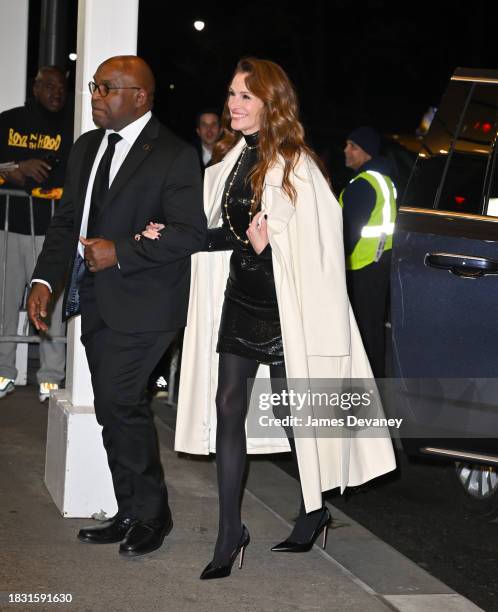Julia Roberts arrives to The Plaza Hotel before the New York premiere of Netflix's "Leave the World Behind" on December 04, 2023 in New York City.
