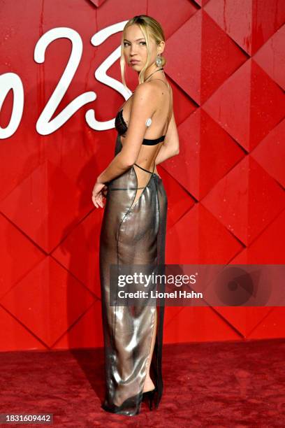 Lila Moss attends The Fashion Awards 2023 presented by Pandora at the Royal Albert Hall on December 4, 2023 in London, England.