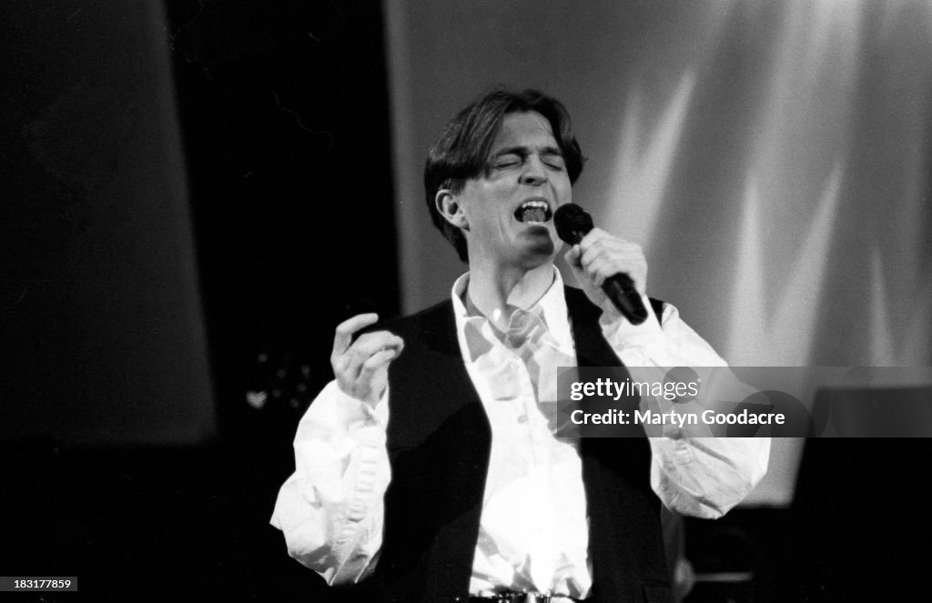 Paddy McAloon Of Prefab Sprout Performs On Stage In London United paddy-mcaloon-of-prefab-sprout-performs-on-stage-in-london-united