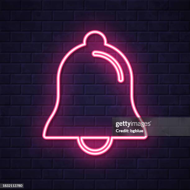 illustrazioni stock, clip art, cartoni animati e icone di tendenza di campana. icona al neon incandescente su sfondo muro di mattoni - campanile orologio
