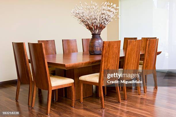 de comedor - furniture wood fotografías e imágenes de stock