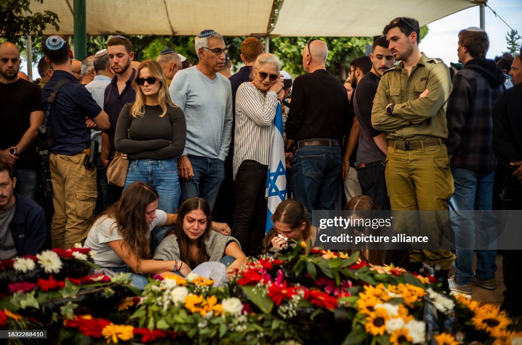 Israeli-Palestinian conflict - Funeral of Israeli Soldier