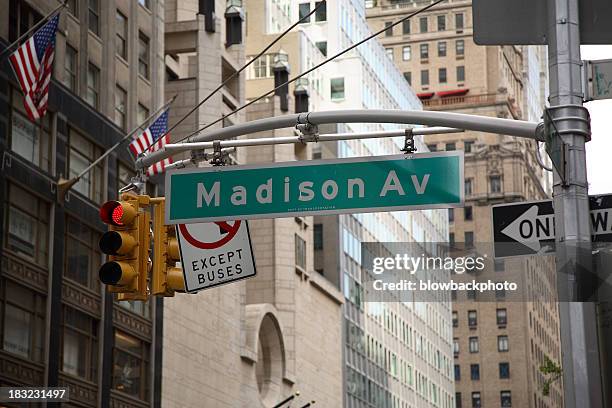 desde manhattan: madison avenue - avenida madison fotografías e imágenes de stock