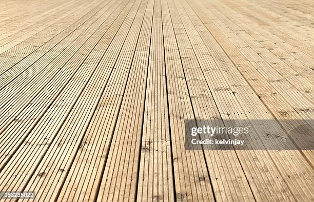 nuevo al jardín terraza de madera - tabla de piso fotografías e imágenes de stock