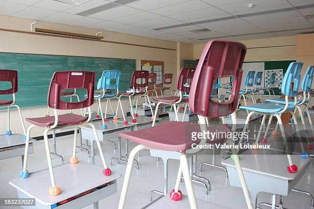 classroom - last day of school stock pictures, royalty-free photos & images